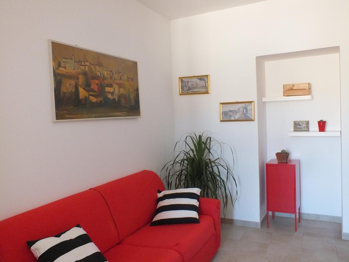 Il Torrione Bed & Breakfast Йези Екстериор снимка