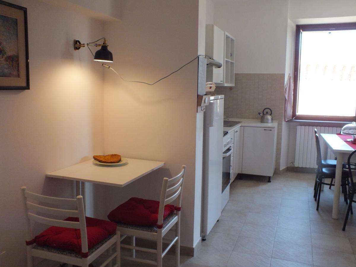 Il Torrione Bed & Breakfast Йези Екстериор снимка